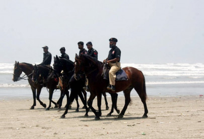 karachi beach tragedy rescue operation complete