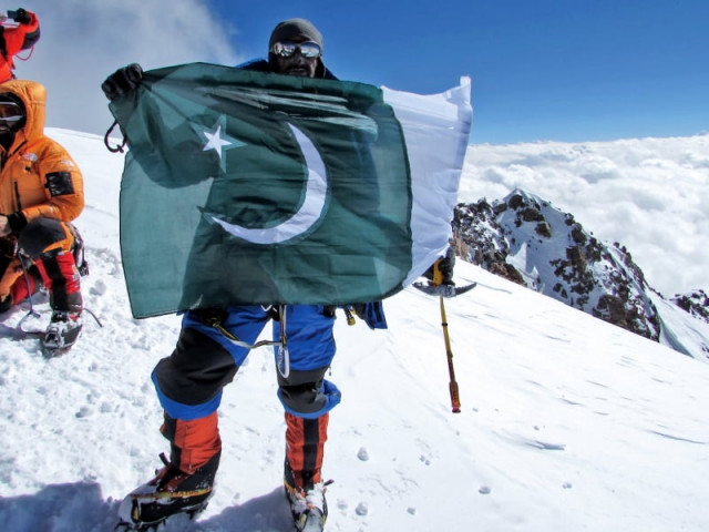 pakistan k2 expedition mountaineers get cold shoulder from g b govt pakistan k2 expedition mountaineers get cold shoulder from g b govt