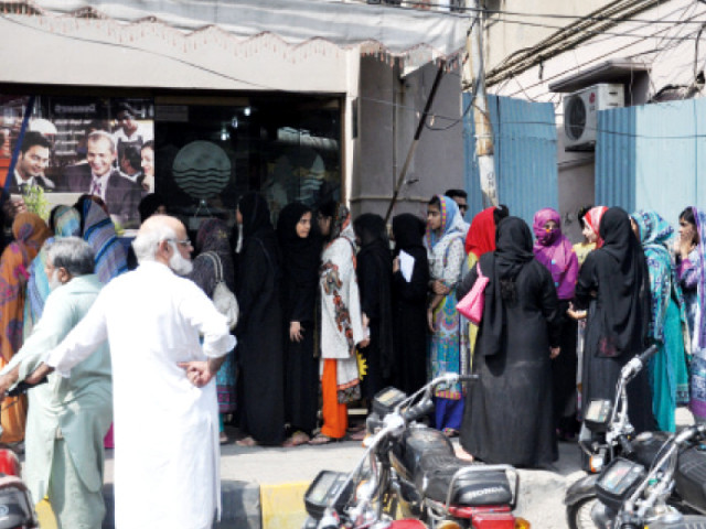 not enough time students rush for intermediate admissions as deadline approaches not enough time students rush for intermediate admissions as deadline approaches