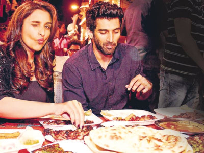 100happydays aditya and parineeti enjoying desi meal together 100happydays aditya and parineeti enjoying desi meal together