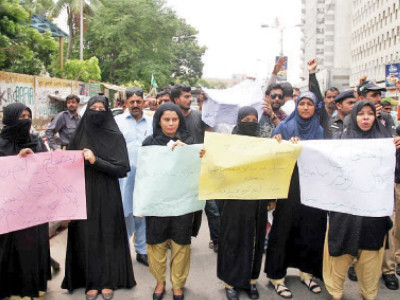 out on the streets anti encroachment police hold protest out on the streets anti encroachment police hold protest