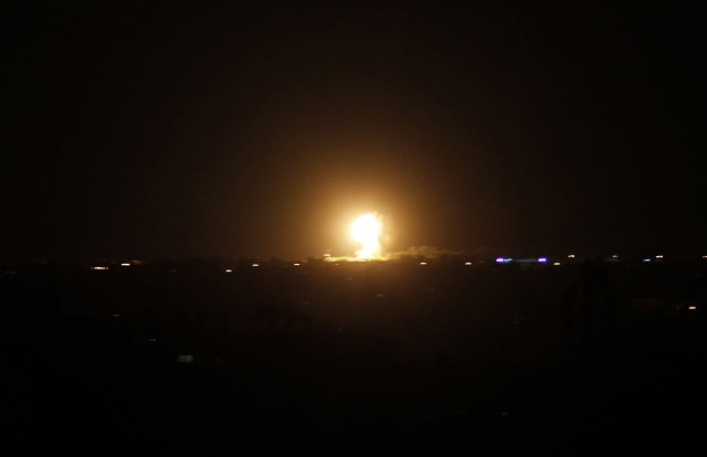 day of 40 air strikes israeli jets destroy three mosques in gaza day of 40 air strikes israeli jets destroy three mosques in gaza