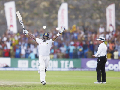 pakistan batsmen throw away galle test