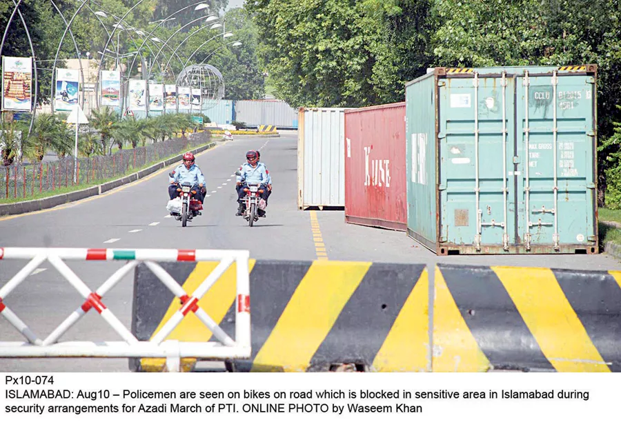 tribune tribune