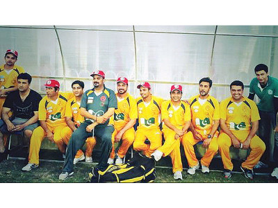 100happydays communal fervour