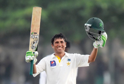 younus back among top 10 test batsmen