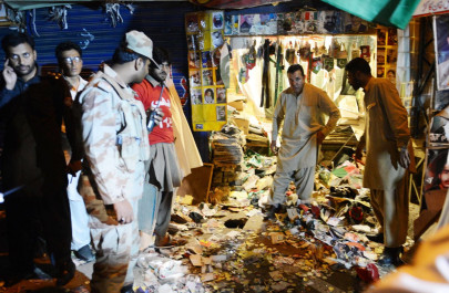 bomb targeting flag shop in quetta injures 12 bomb targeting flag shop in quetta injures 12
