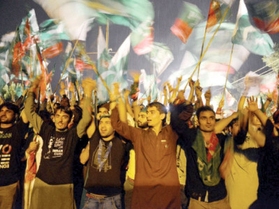 maintaining momentum insafians ponder over how to get their message out maintaining momentum insafians ponder over how to get their message out
