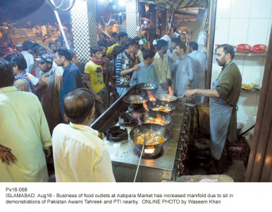 ground zero eateries vendors bask in high sales