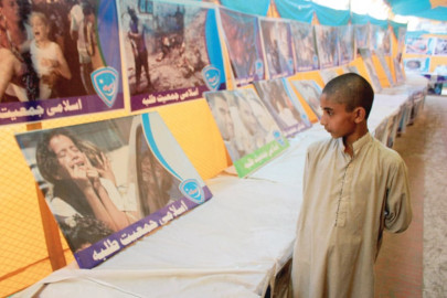 through the lens photo exhibition focuses on israeli brutality through the lens photo exhibition focuses on israeli brutality