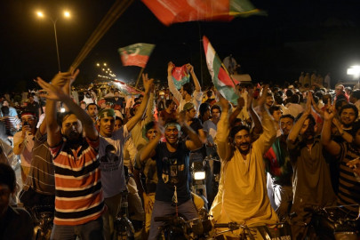 punjab police arrest 147 imran and qadri supporters overnight