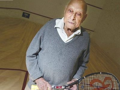 pakistan mourns legend hashim khan