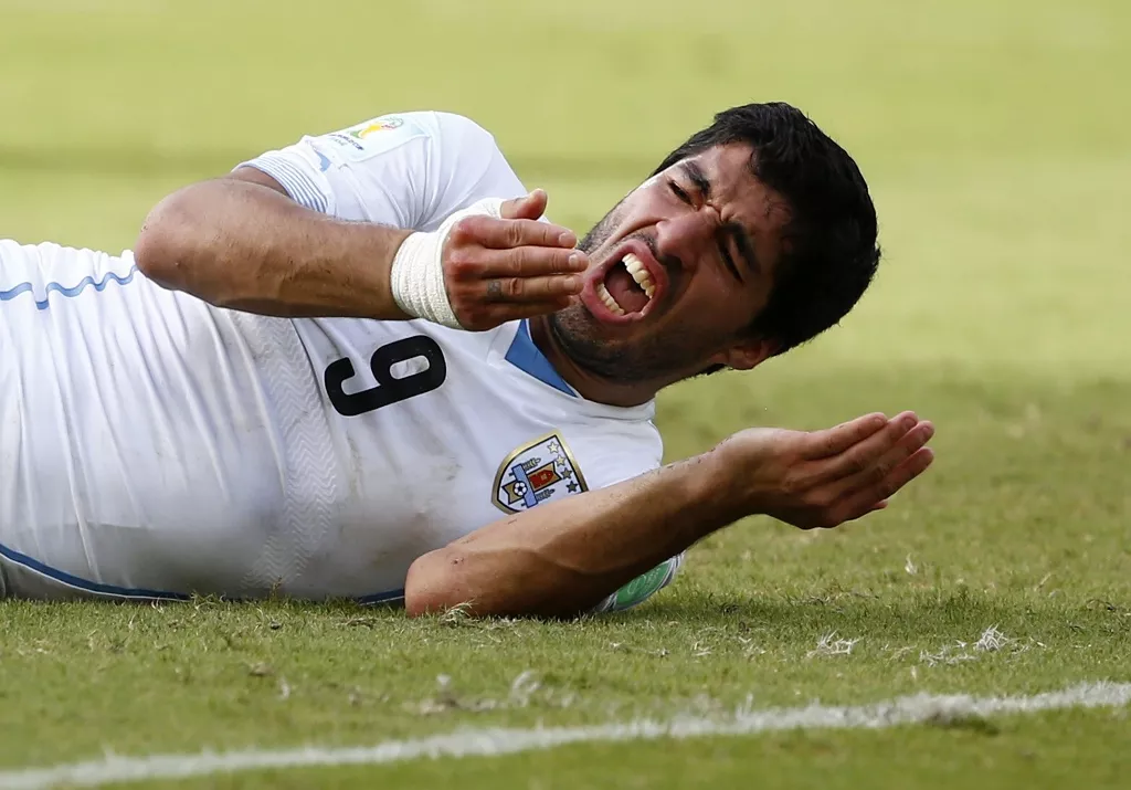 suarez admits to receiving professional help for biting suarez admits to receiving professional help for biting