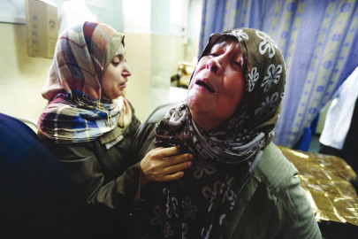 warplanes step up raids on gaza warplanes step up raids on gaza