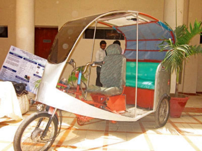 eye catching uit students introduce online voting system that uses iris patterns