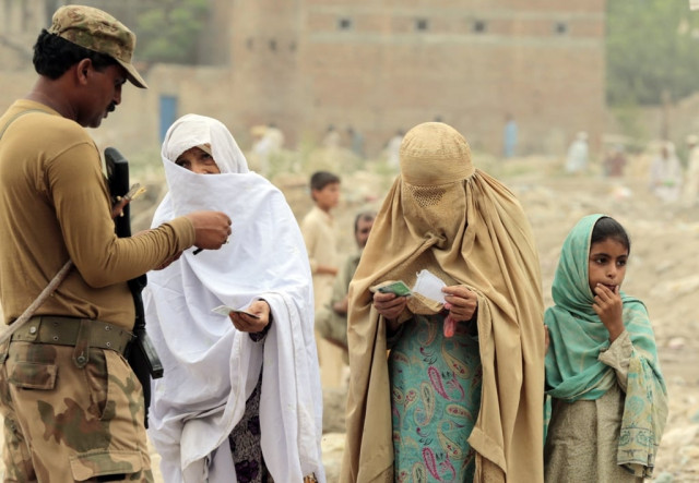 idps protest pti pat indifference to their plight in bannu