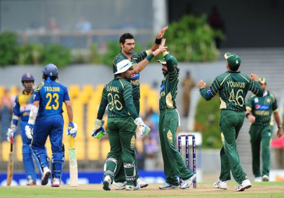 pakistan field against sri lanka in first one dayer