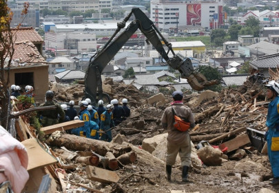 japan landslide death toll rises to 42