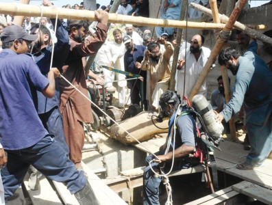 unfortunate incident two labourers suffocate while working inside well