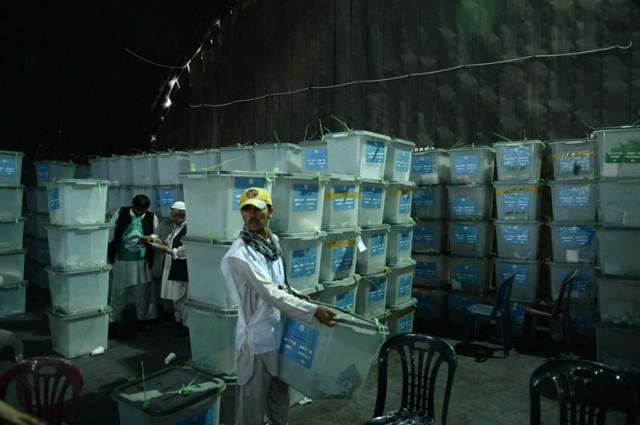 afghan election in crisis as candidate pulls out of audit afghan election in crisis as candidate pulls out of audit