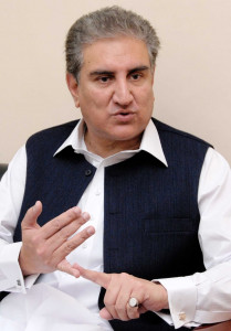 blame game pti leader hits out at pm nawaz