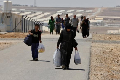 syrian refugees top 3 million half of all syrians displaced un