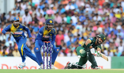 sri lanka beat pakistan by seven wickets take odi series
