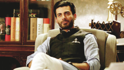 the new khan gets casual about bollywood