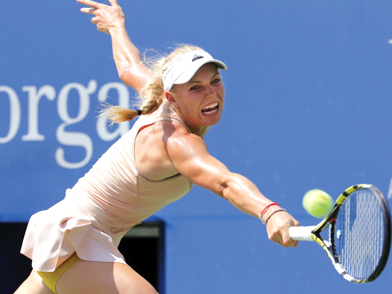 Wozniacki Sends Sharapova Packing 2355