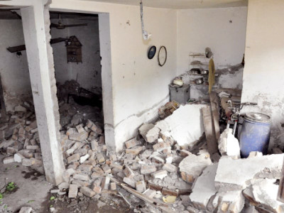 gas leakage blast kills one injures nine others