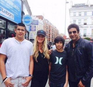 wasim akram to become a father again