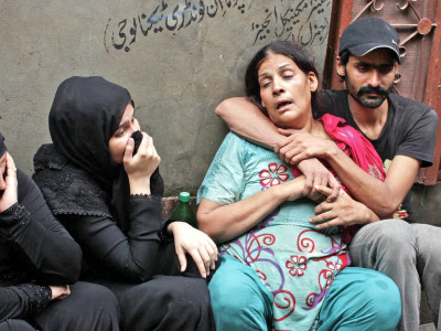 skies open up over 40 die as torrential rains soak punjab ajk