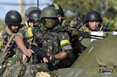 ukraine and pro russia rebels agree ceasefire