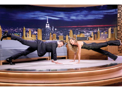 100happydays fallon learning planking with superstars 100happydays fallon learning planking with superstars