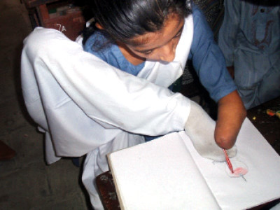 defeating disability physically challenged sixth grader awarded the pakistan scottish scholarship