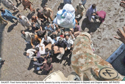 monsoon floods surge heads south after swamping central punjab monsoon floods surge heads south after swamping central punjab