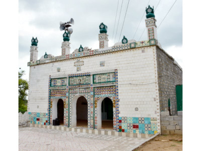 architectural awe beneath the margallas a 19th century mosque stands out architectural awe beneath the margallas a 19th century mosque stands out