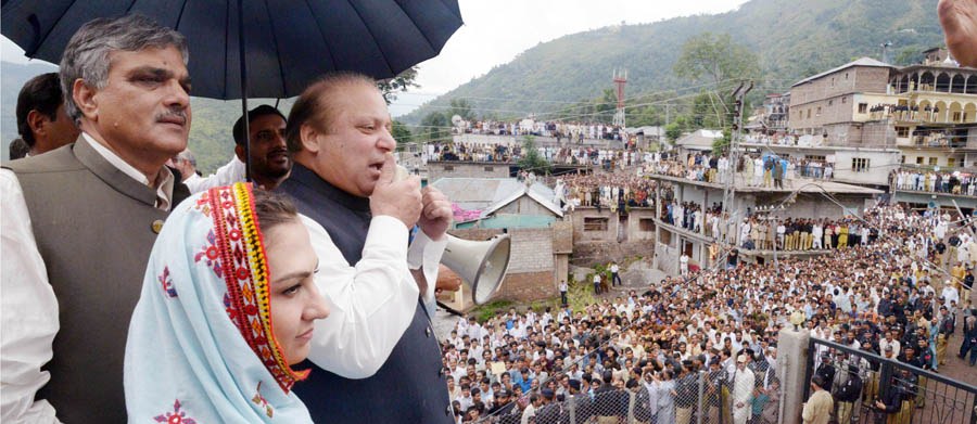PM Nawaz visits flood victims in Azad Kashmir