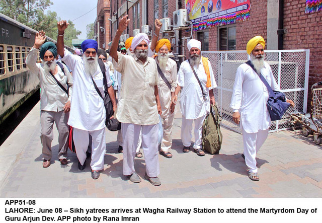 five sikh families leave for india five sikh families leave for india