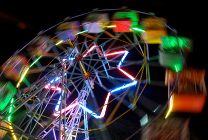 malaysian girl 8 dies after being flung from australian ride