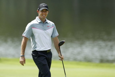 pocket gate livens up mcilroy s day