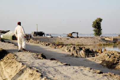 flood 14 tori bund level raised by two feet as residents fear water will overflow flood 14 tori bund level raised by two feet as residents fear water will overflow
