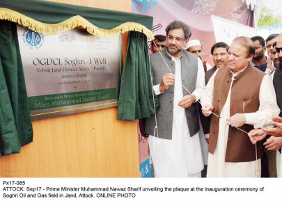 unmoved by sit ins pm not to resign on wishes of 5 000 people unmoved by sit ins pm not to resign on wishes of 5 000 people