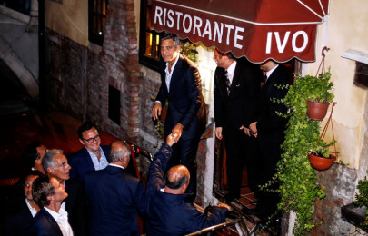 tequila and cigars clooney s stag party in venice tequila and cigars clooney s stag party in venice