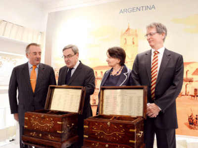 mission over french canadian envoys bid farewell