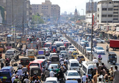 bumper to bumper bad traffic day for city as groups condemn police action