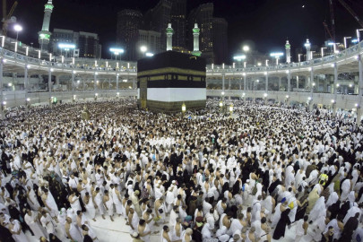 muslim pilgrims in mass movement as hajj begins muslim pilgrims in mass movement as hajj begins