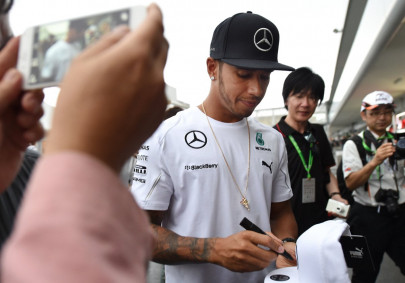 japanese grand prix hamilton ready to resist rosberg fightback