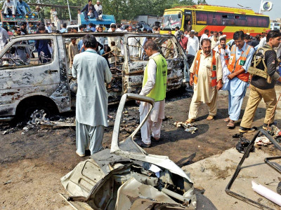 targeted attack bomb on van kills 7 in peshawar outskirts targeted attack bomb on van kills 7 in peshawar outskirts