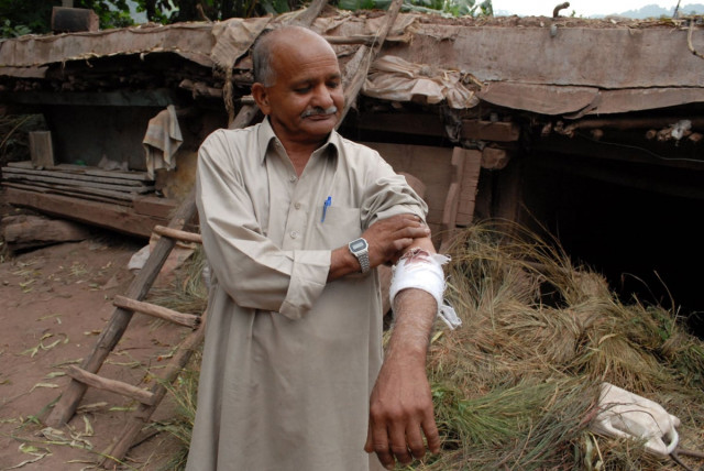 death toll hits 12 as pakistan india continue cross border shelling death toll hits 12 as pakistan india continue cross border shelling